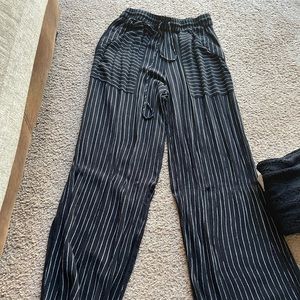 Billabong Beach Pants size Medium